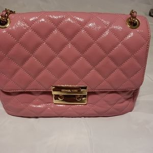 Michael kors XL CHAIN SHOULDER BAG (ACCESSORIES SOLD SEPARATELY)